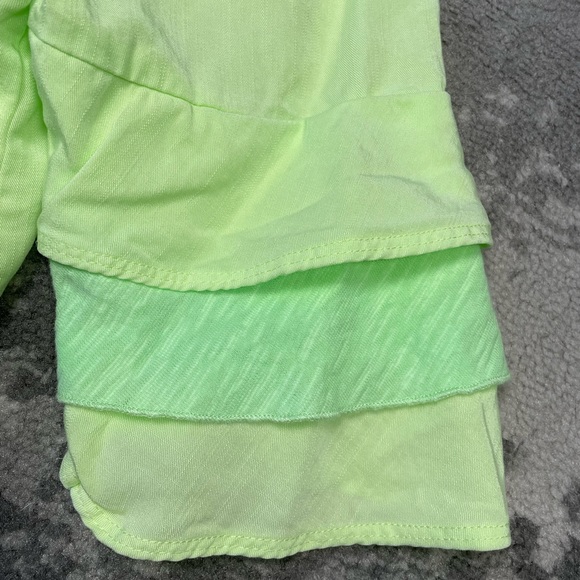 Soft Surroundings Bright Green Ruffle Sleeve Top Size Medium - Picture 7 of 8